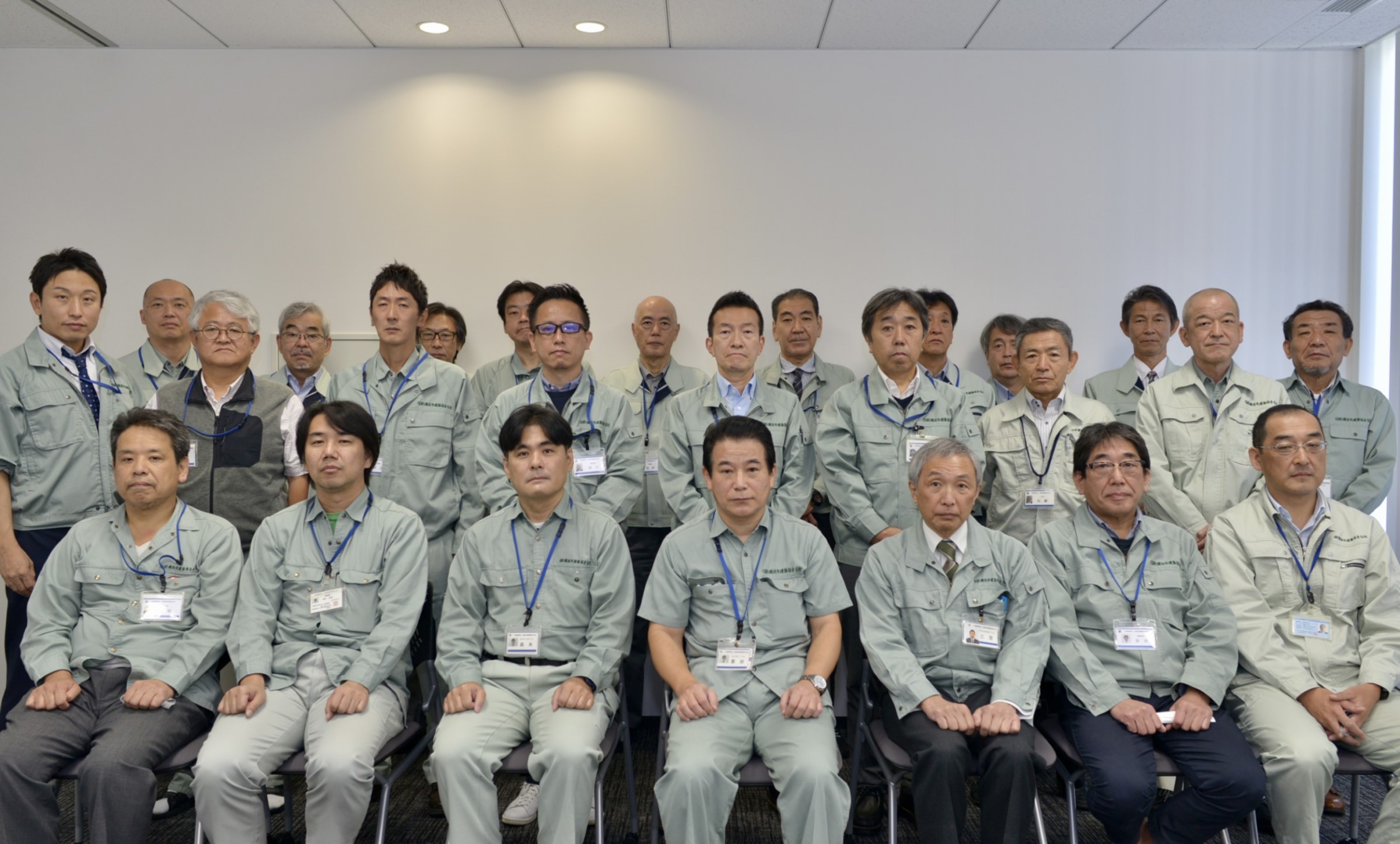 横浜市建築保全公社　保全調査課、設備課電気係