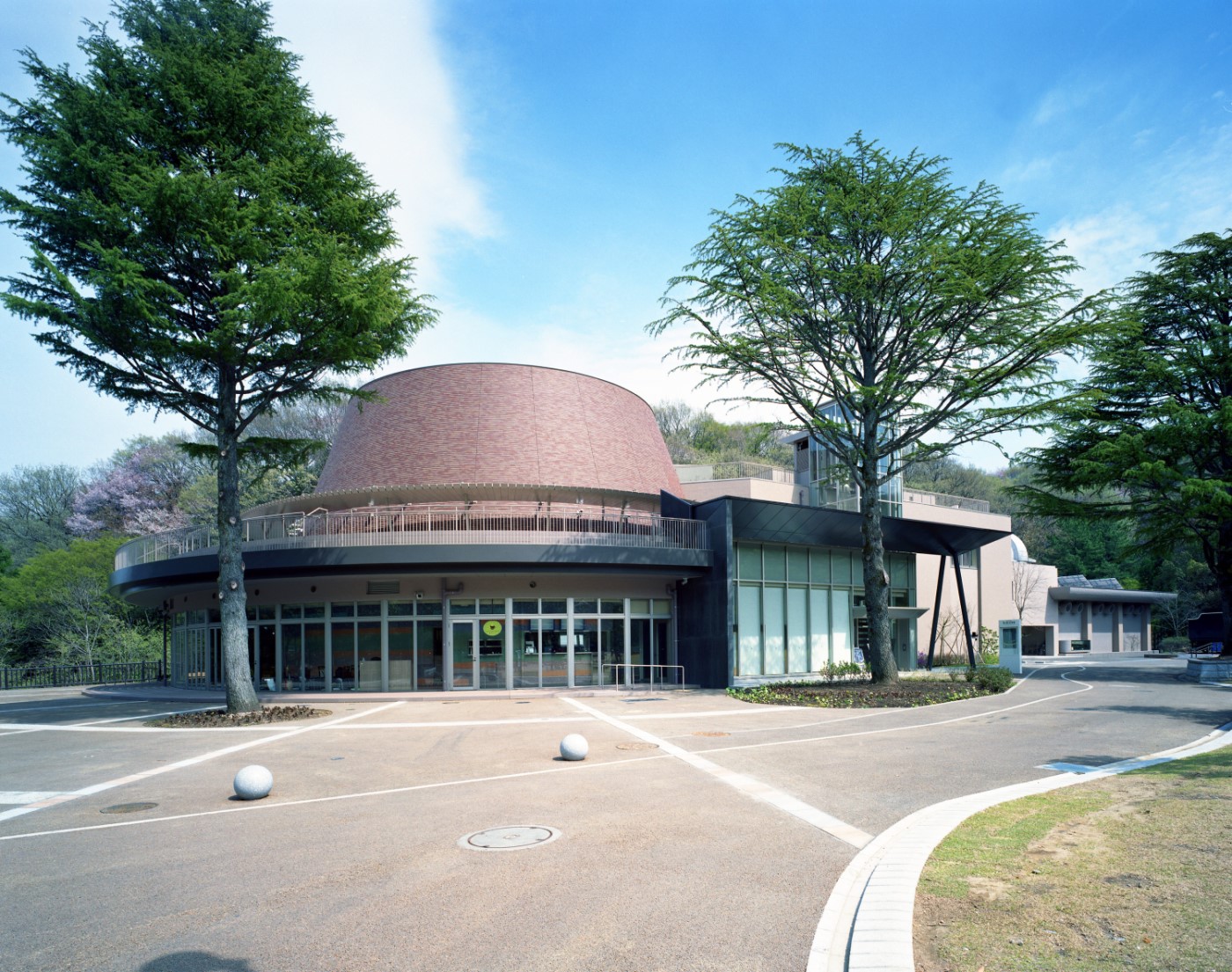 かわさき宙(そら)と緑の科学館